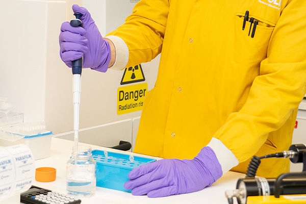 Radiant Labelling Radiolabelling: Zero friction. Maximum impact.